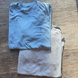 johnnie-O Light Blue and Gray Short Sleeve Tees lot of 2